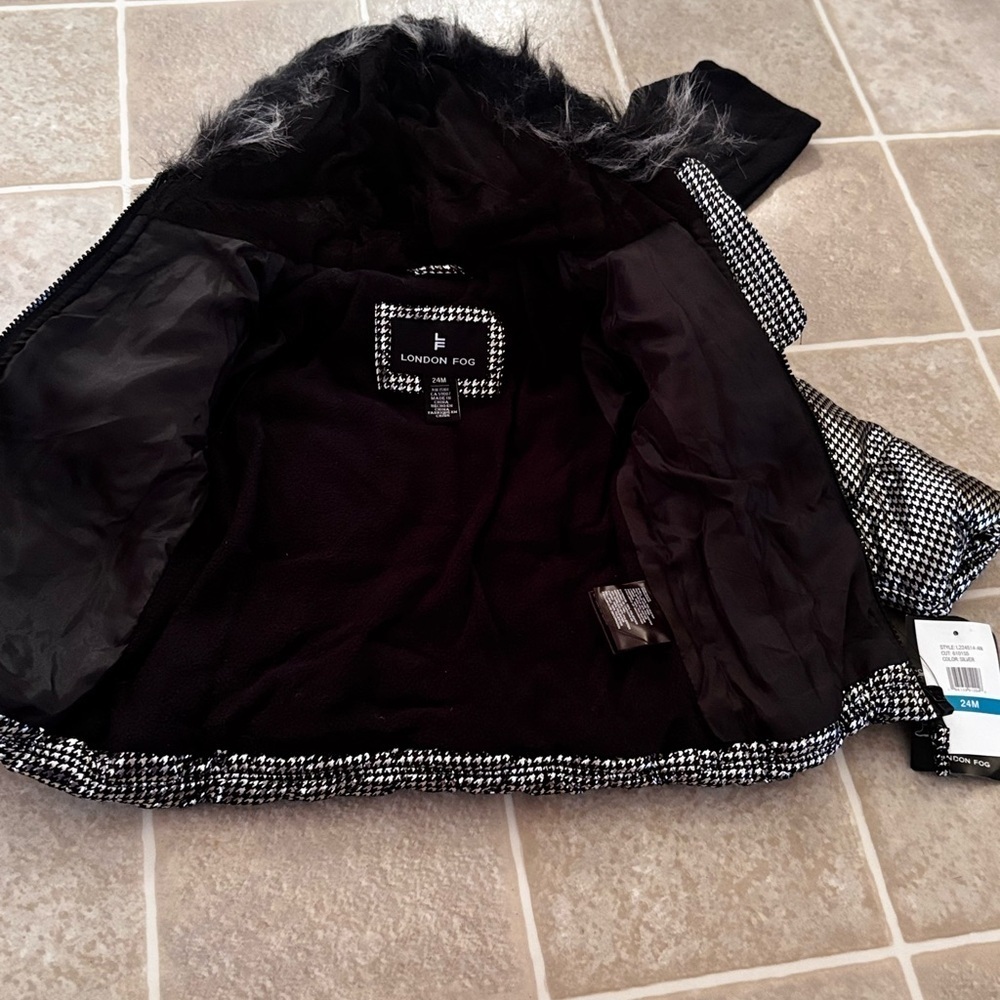 London Fog Silver and Black Puffer Jacket - Picture 4 of 6